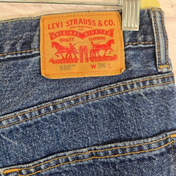 W Levi's 550 Men's Blue Jean Denim Shorts Waist Size 36 Dad Jorts Casual Summer - Picture 6 of 9